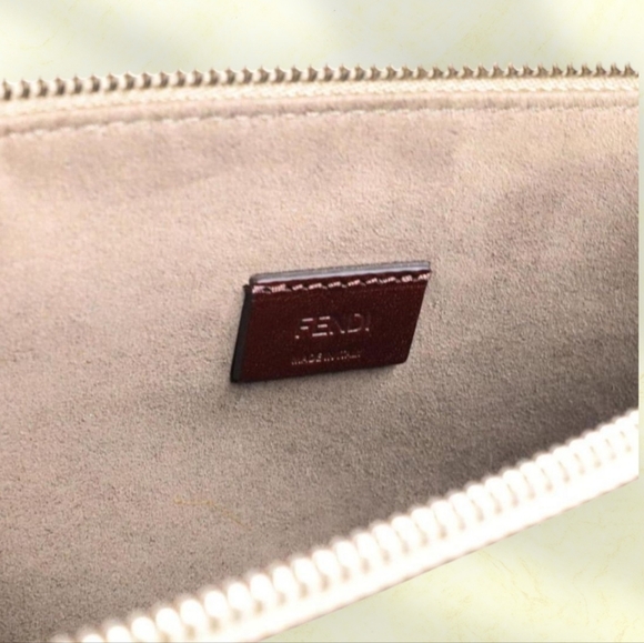 FENDI Banana Flat Leather Clutch Pouch Bag 2018 - Picture 7 of 7